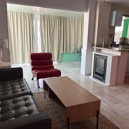 The Bajondillo Terrace 토레몰리노스