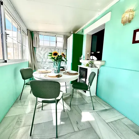 The Bajondillo Terrace Apartment *